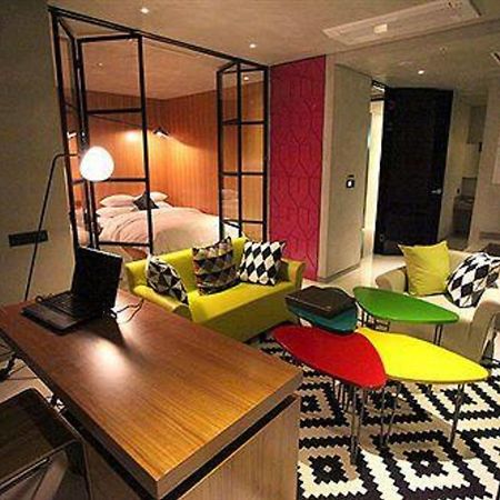 Hotel The Designers Hongdae Seoul Exterior photo