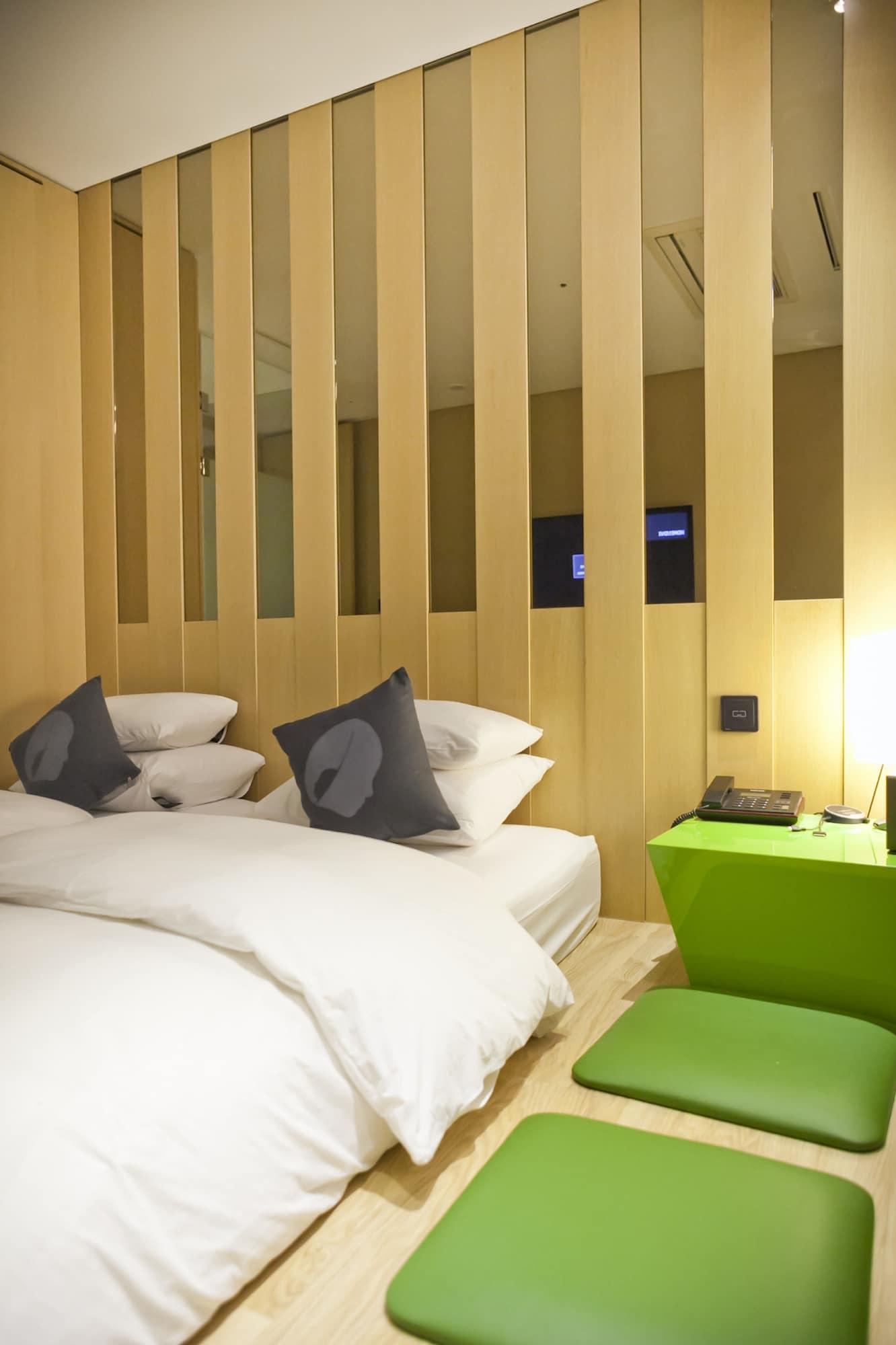 Hotel The Designers Hongdae Seoul Exterior photo