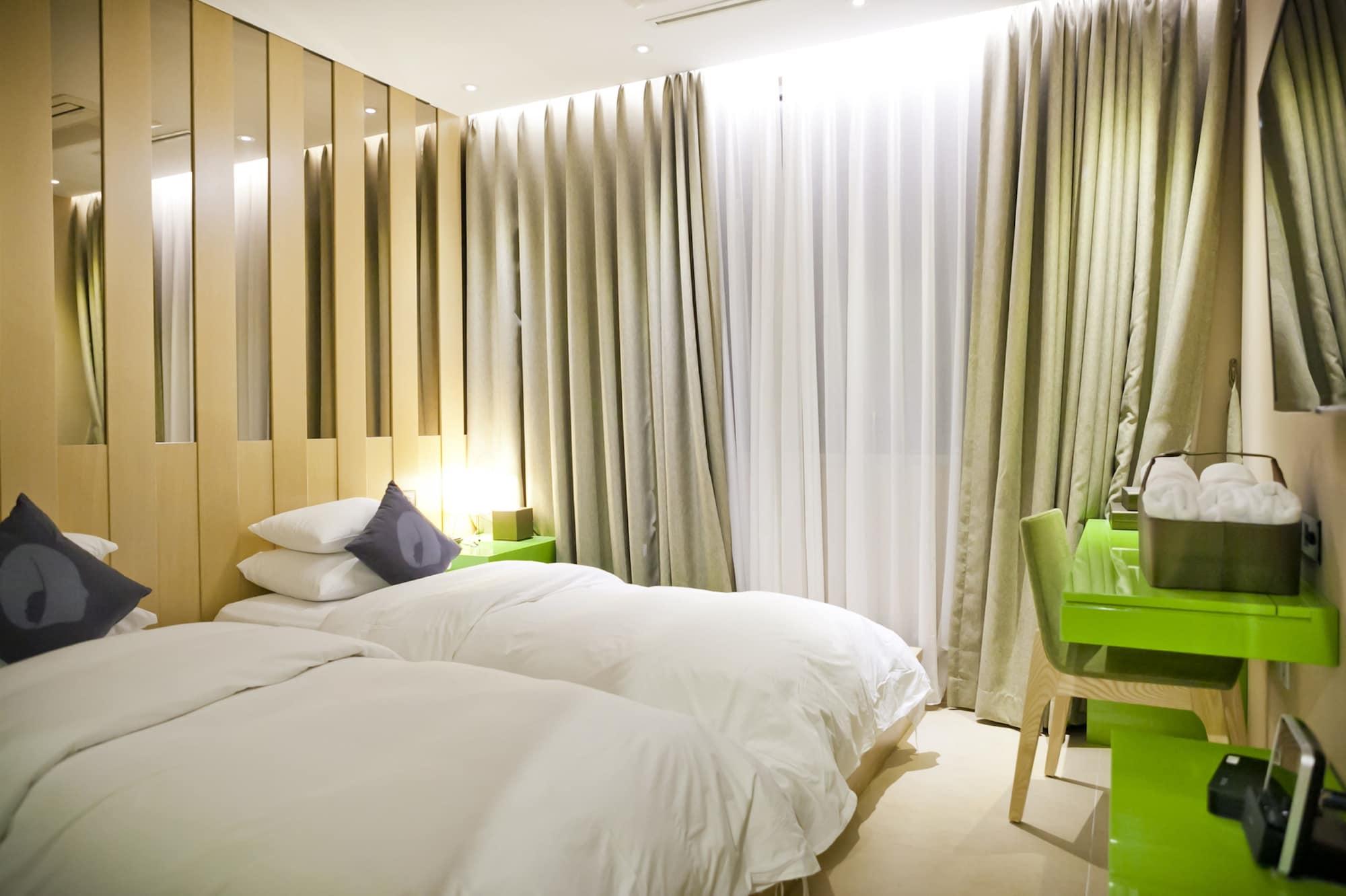 Hotel The Designers Hongdae Seoul Exterior photo