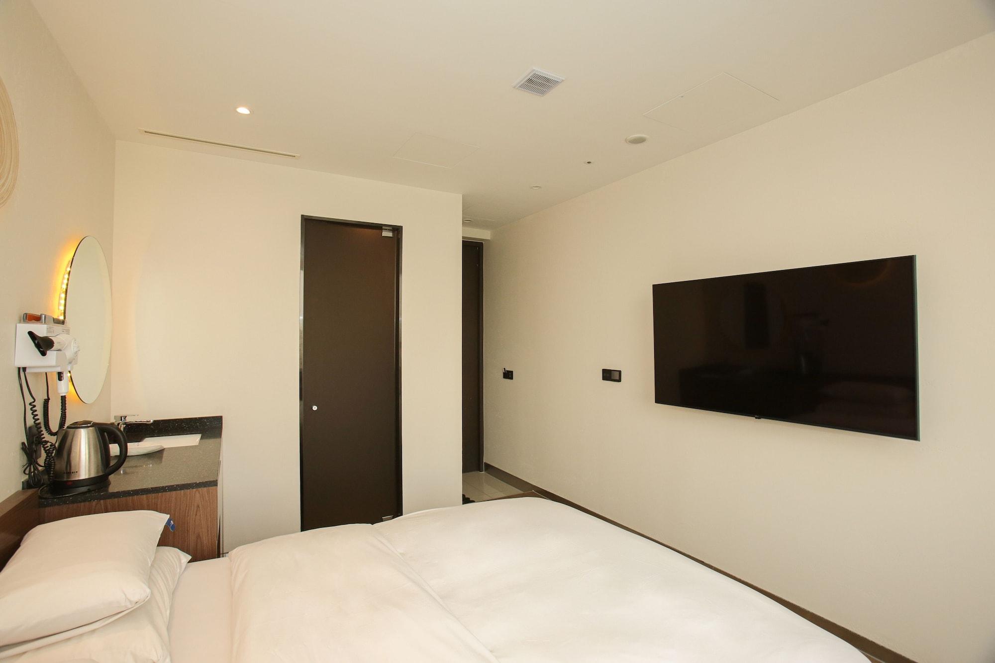 Hotel The Designers Hongdae Seoul Exterior photo