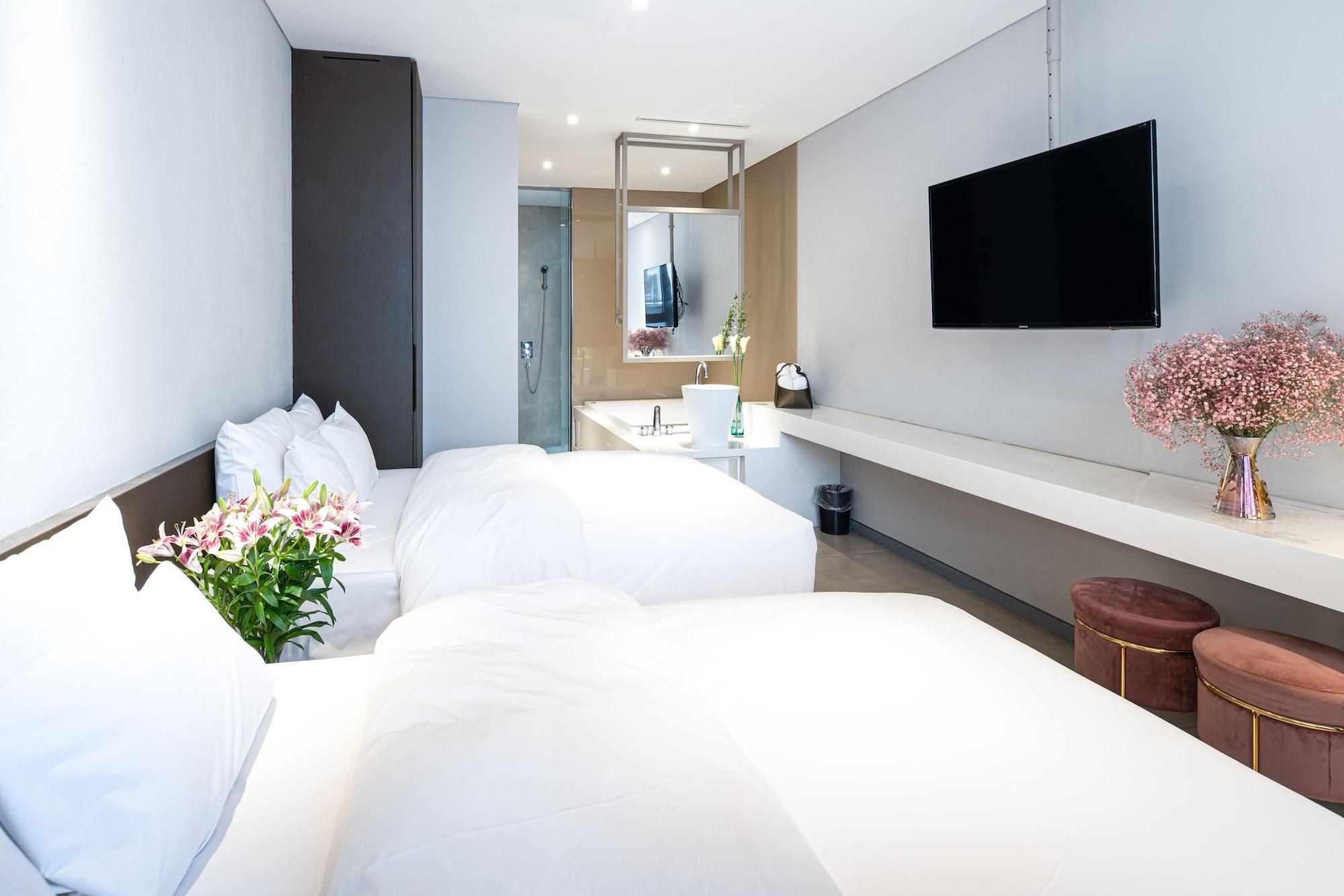 Hotel The Designers Hongdae Seoul Exterior photo