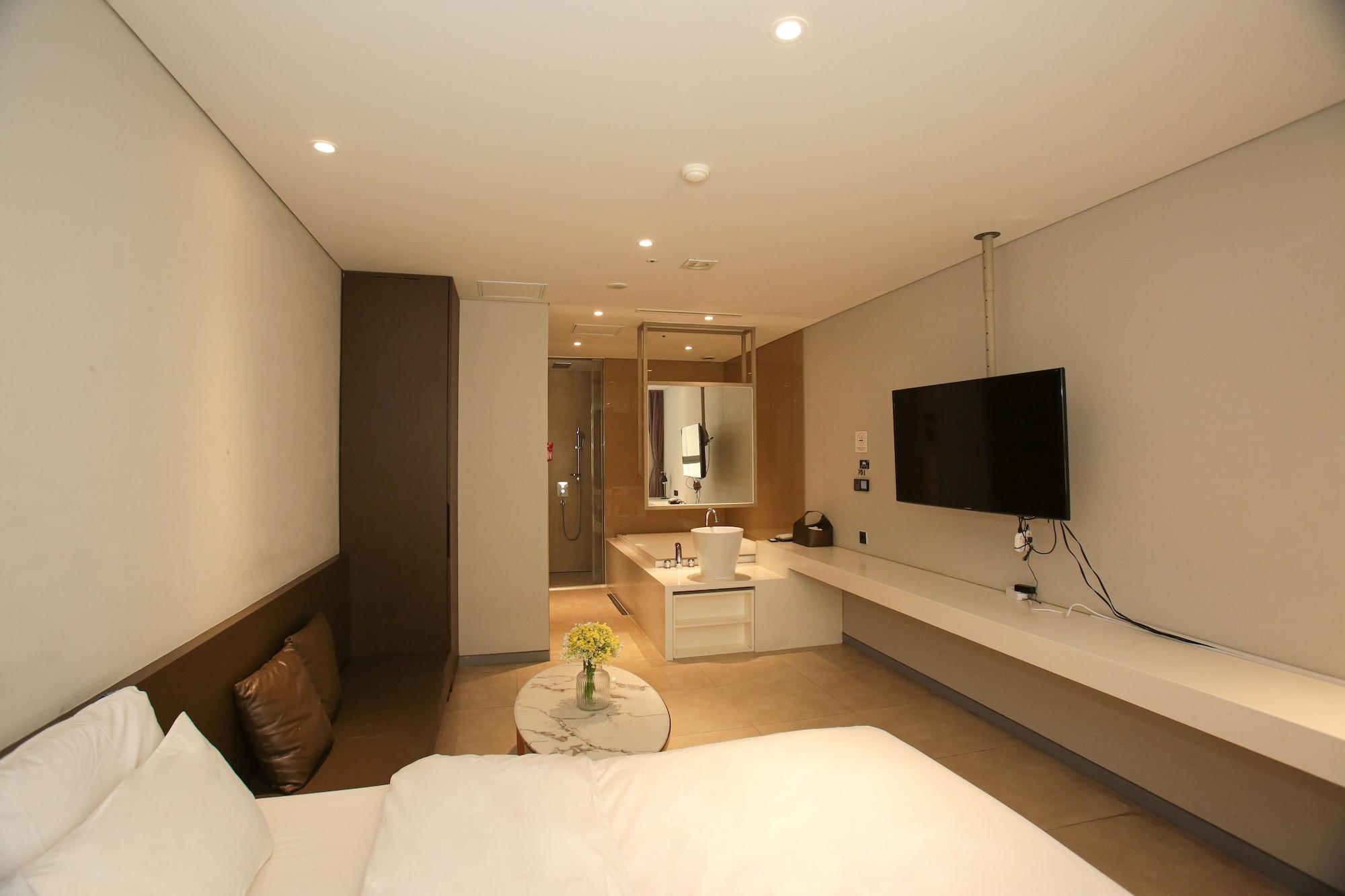 Hotel The Designers Hongdae Seoul Exterior photo